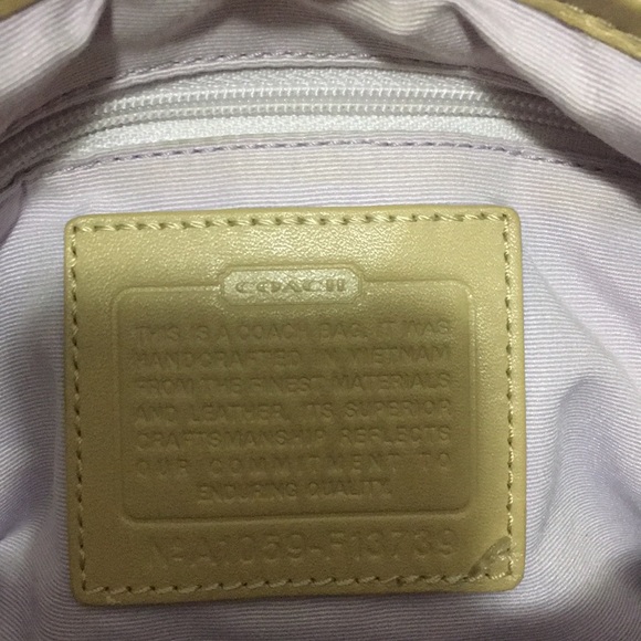 Authentic Coach signature style purse - Picture 3 of 6